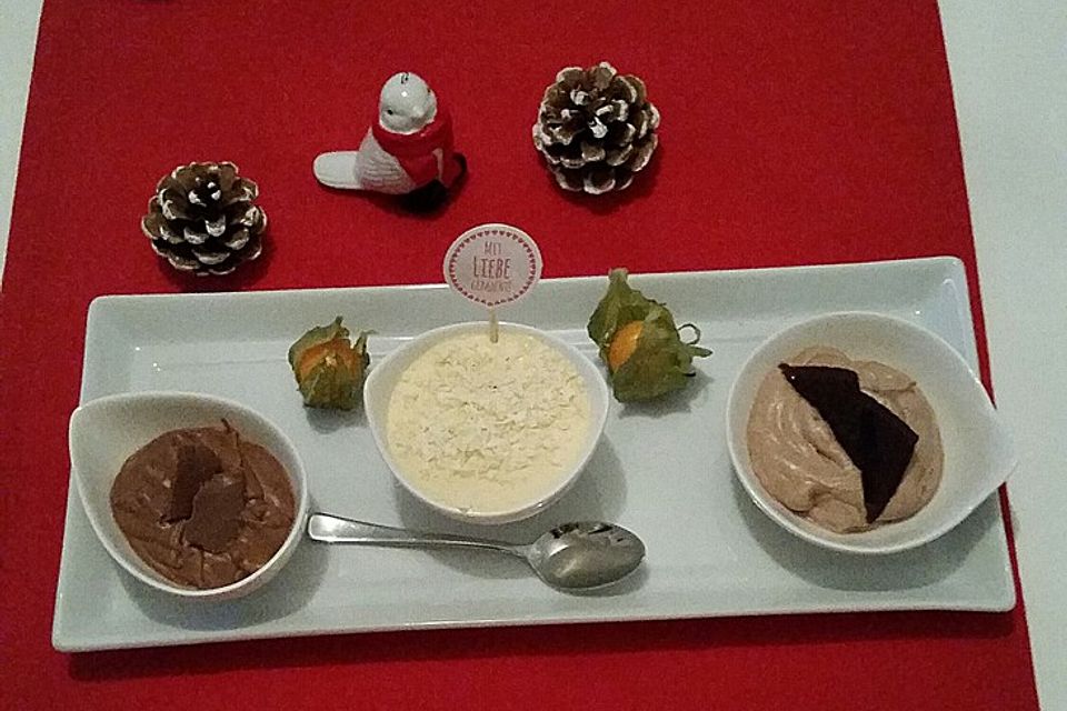 Weiße Mousse au chocolat