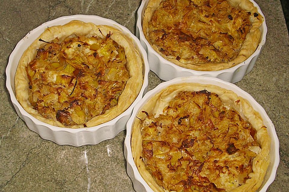 Lauch - Sauerkraut - Blätterteig - Kuchen