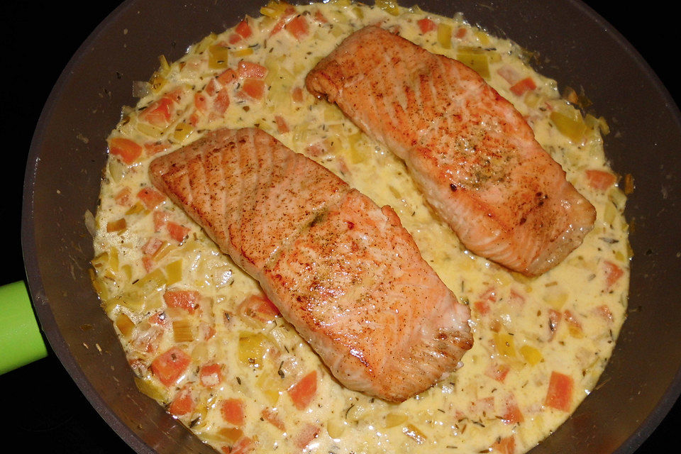 Lachs an Lauch