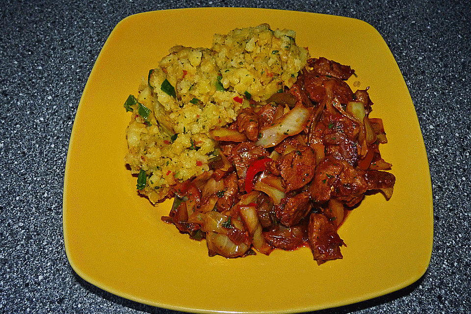 Paprika - Kraut Gulasch