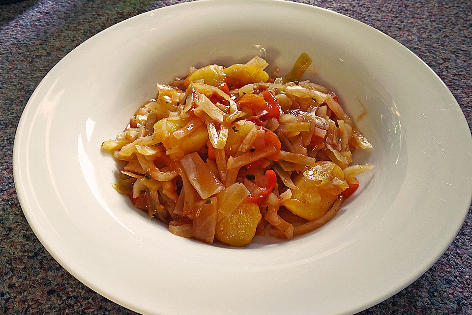 Paprika - Kraut Gulasch