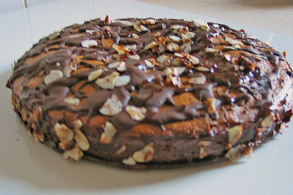 Mandelkuchen mit Schoko - Schicht