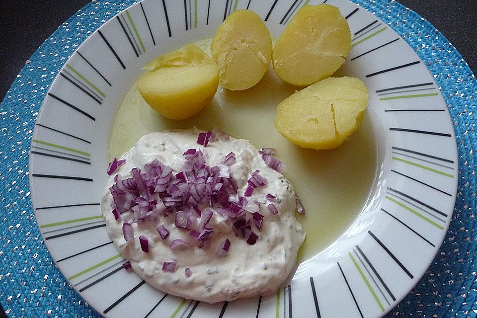 Pellkartoffeln mit Frühlingsquark