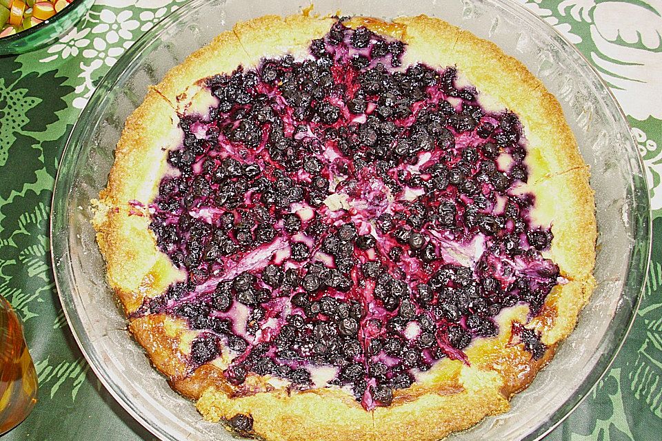 Finnischer Blaubeerkuchen mit Kermaviili