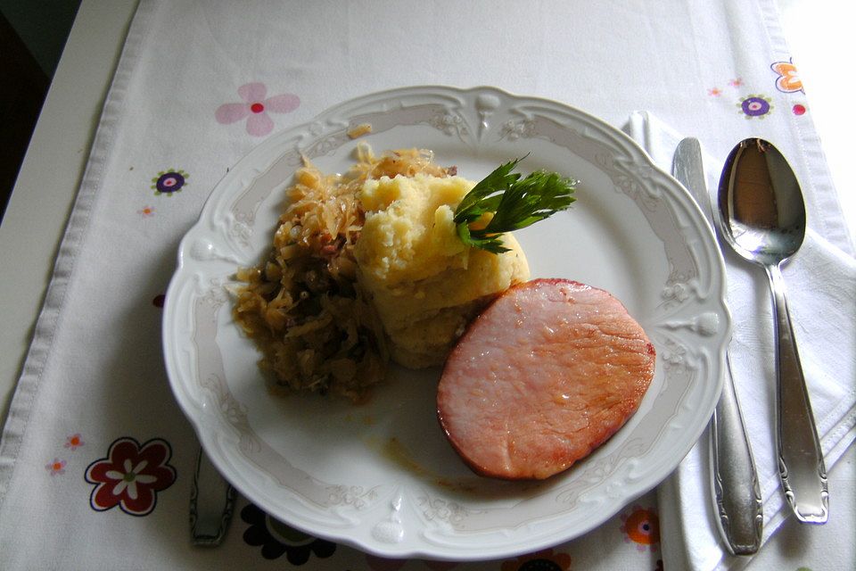 Kasseler mit Sauerkraut