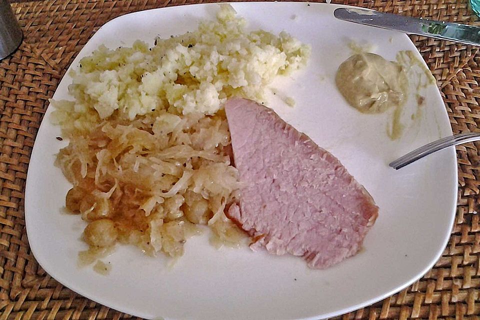 Kasseler mit Sauerkraut