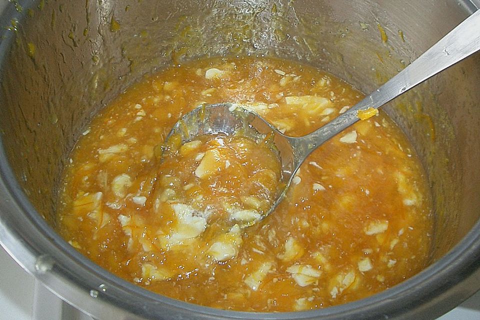 Orangenmarmelade mit  weißer Schokolade