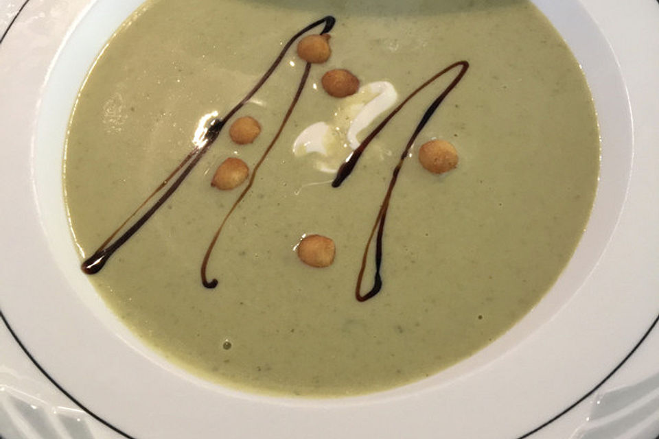 Brokkoli - Creme - Suppe