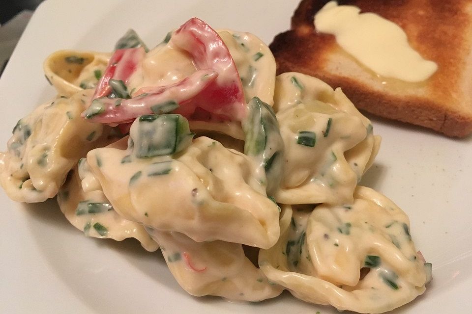 Tortellinisalat a la Alex