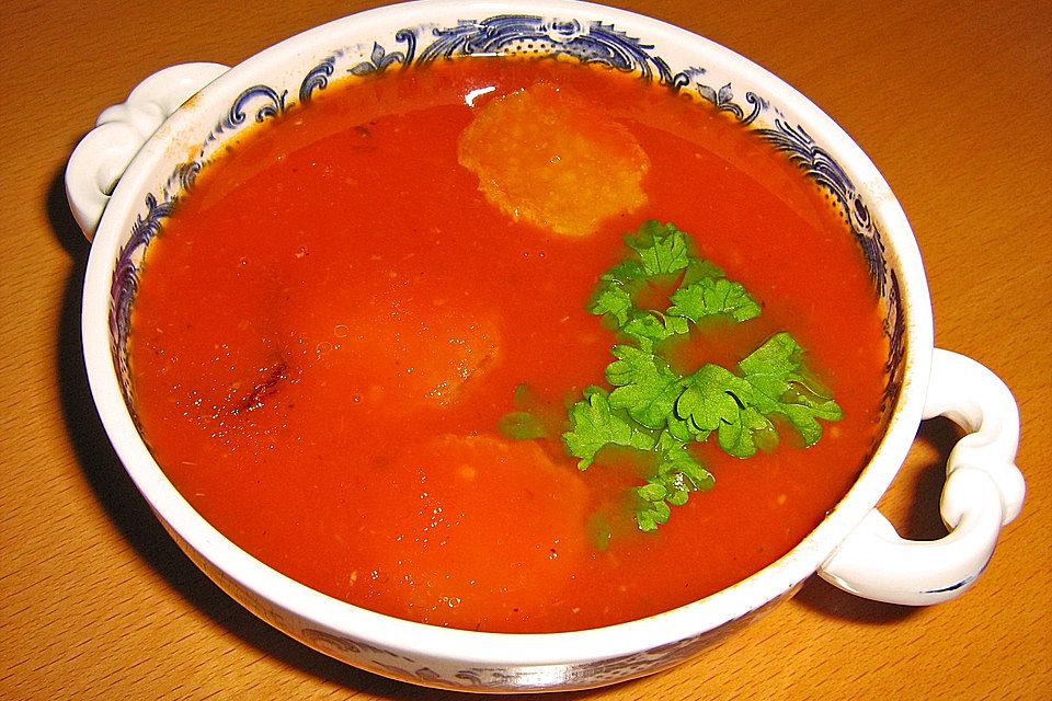 Tomatensuppe mit Orangensaft