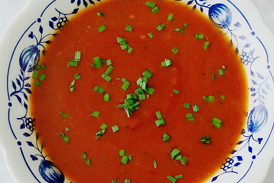 Tomatensuppe mit Orangensaft