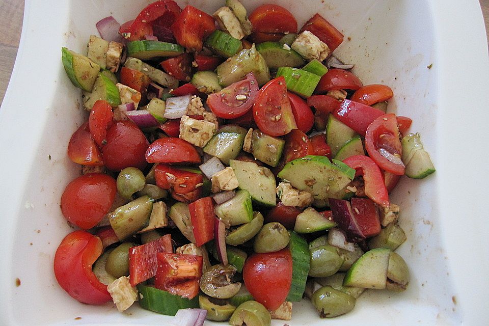 Tomatensalat mit Feta