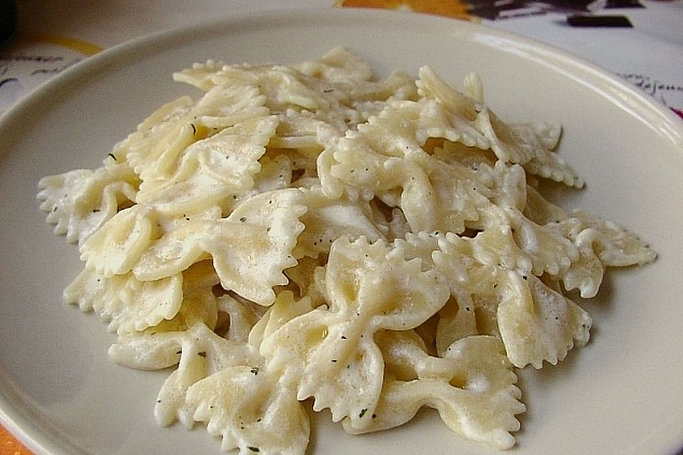 Spaghetti mit Joghurtsauce