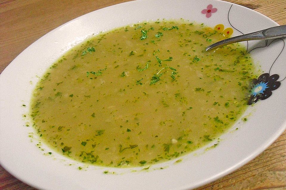 Geröstete Grießsuppe