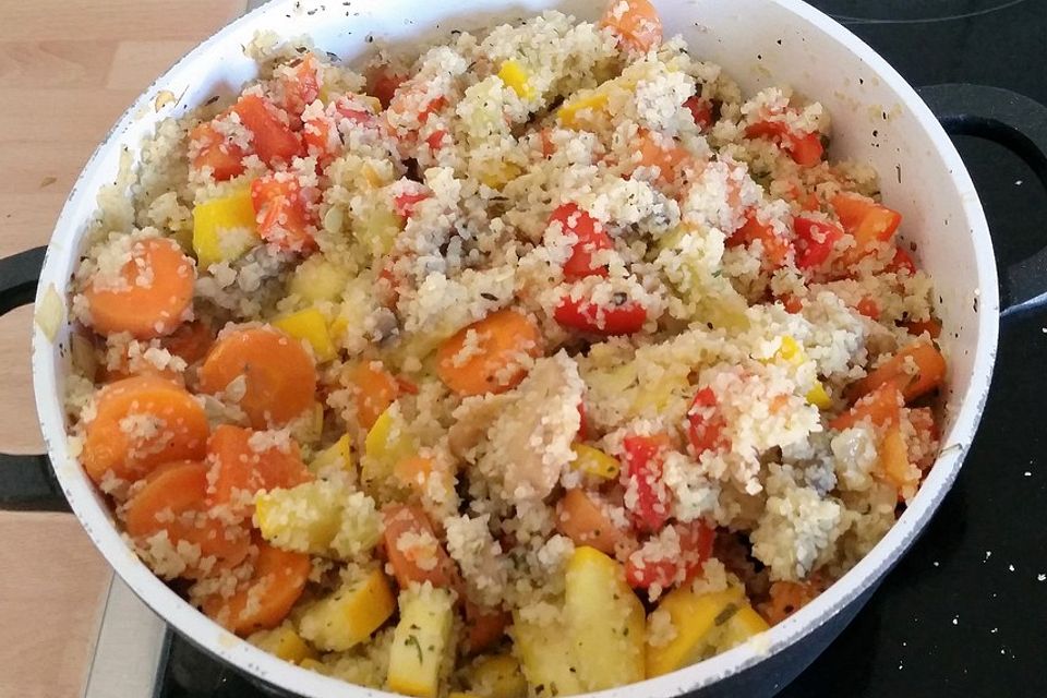 Gemüsepfanne mit Bulgur