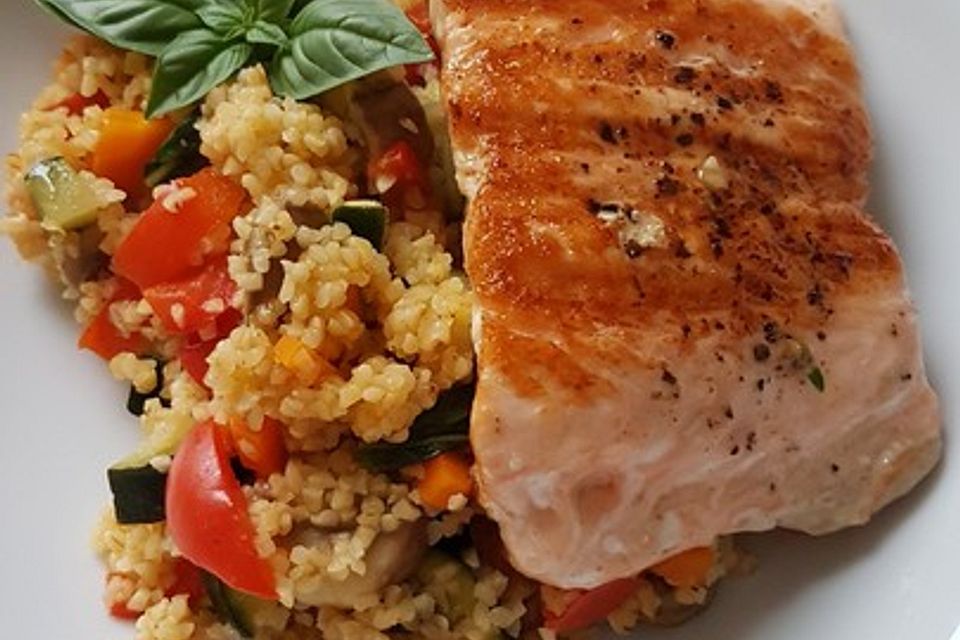 Gemüsepfanne mit Bulgur