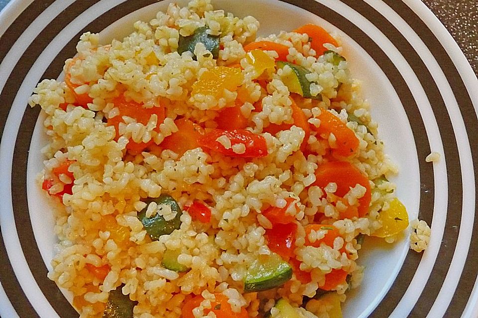 Gemüsepfanne mit Bulgur