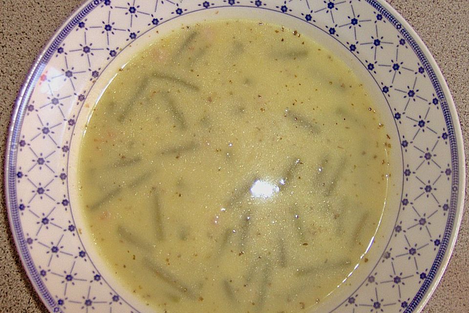 Kartoffelsuppe mit Schneidebohnen