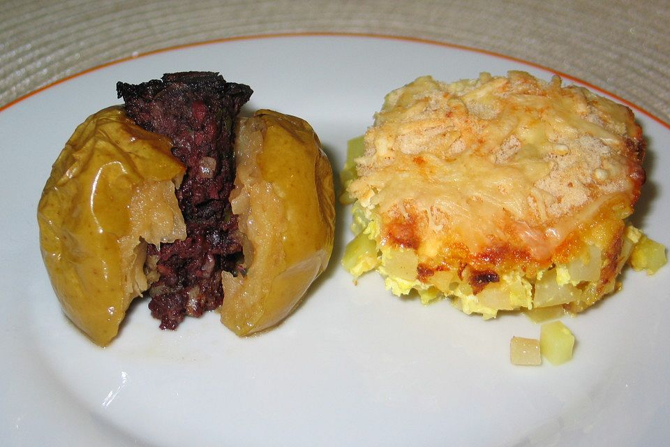 Gefüllter Bratapfel mit Blutwurst