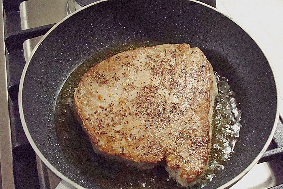 Thunfischsteaks kurzgebraten