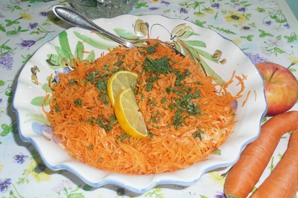 Apfel - Möhren Salat