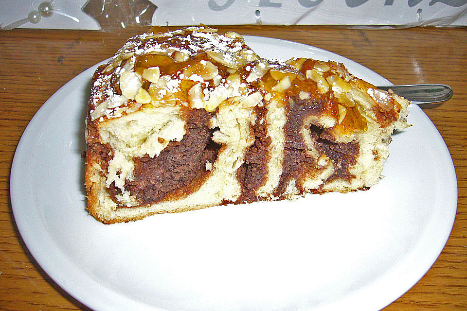 Nuss - Rosenkuchen