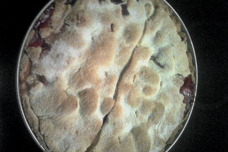 Apple and Blackberry Pie