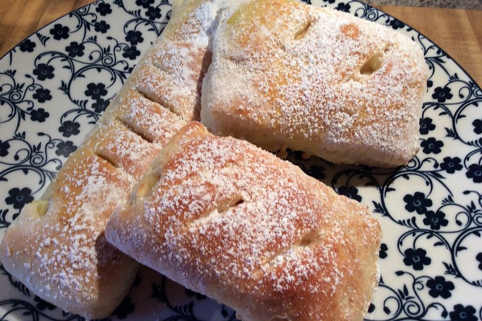 Apfeltaschen mit  Eierlikör - Apfelfüllung