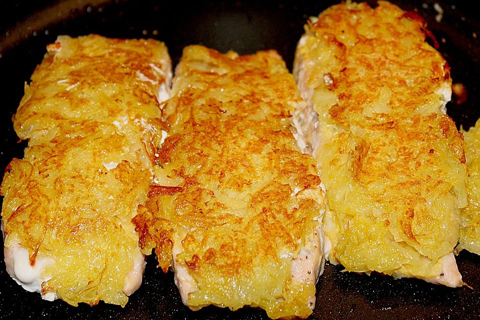 Lachs im Rösti - Mantel