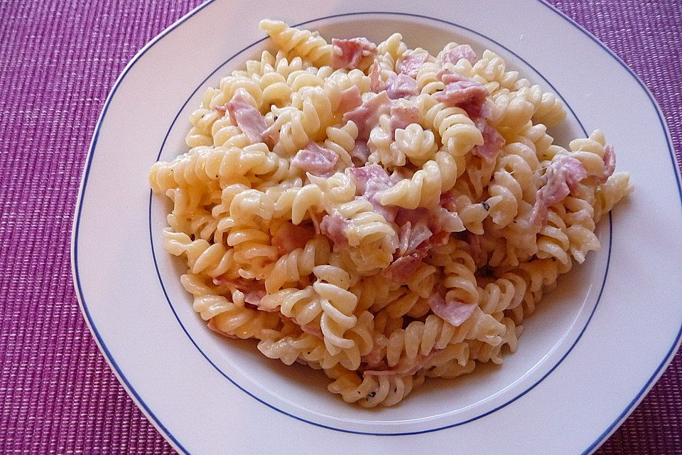 Schinkennudeln mit Käse