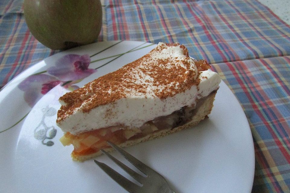 Apfel - Weintorte