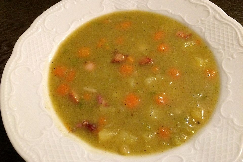 Rheinische Erbsensuppe