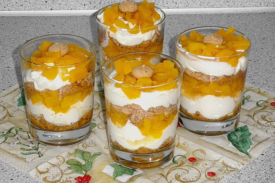 Pfirsich-Cantuccini-Trifle