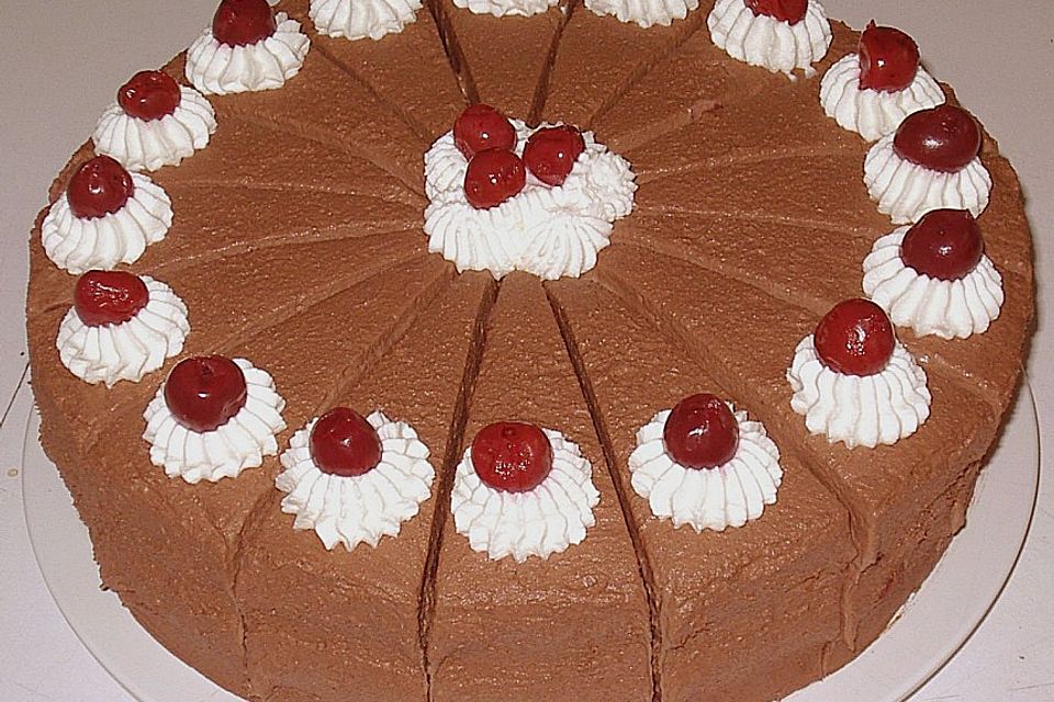 Riesige Sahnetorte