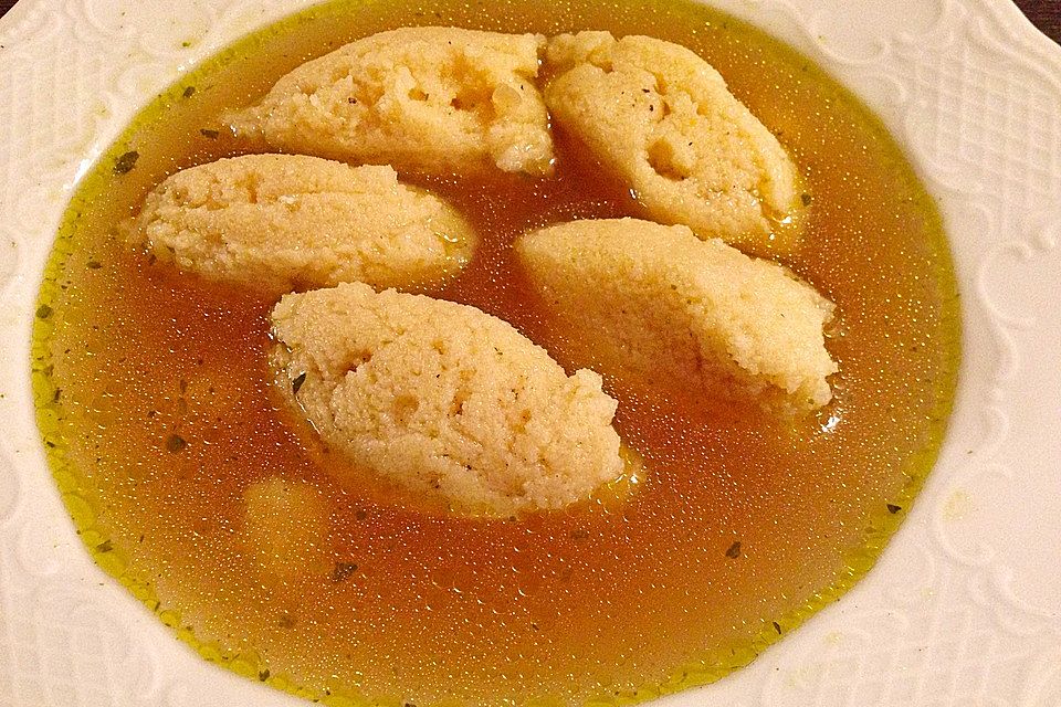 Grießklößchensuppe