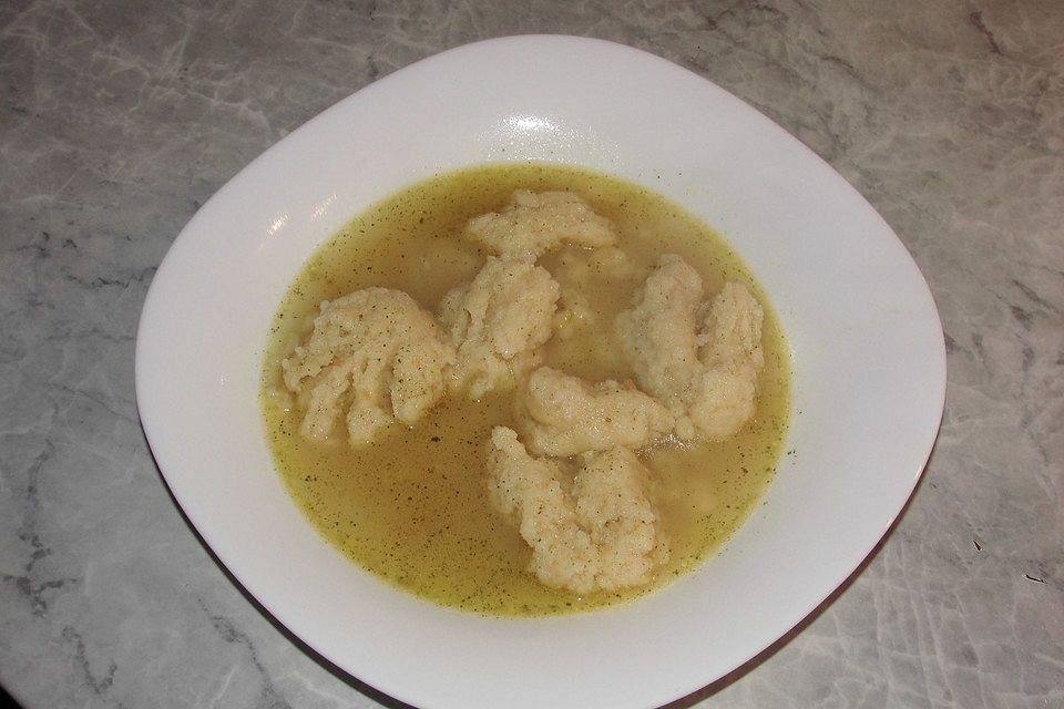 Grießklößchensuppe