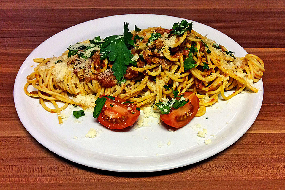 Spaghetti mit frischer Thunfischsauce