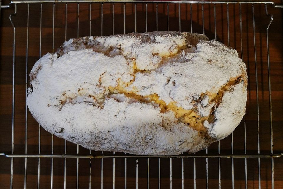 Quarkstollen