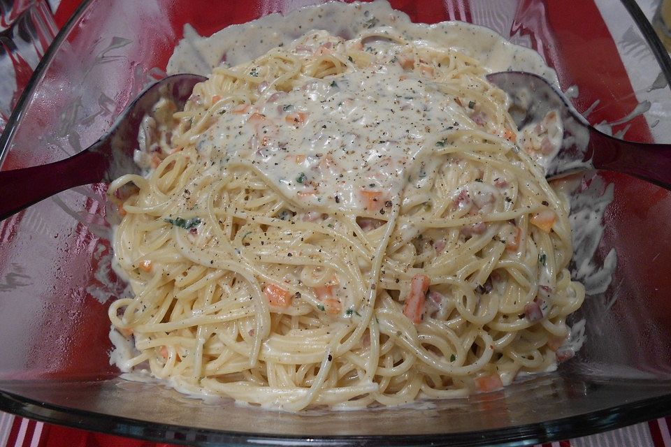 Spaghetti nach Art Carbonara