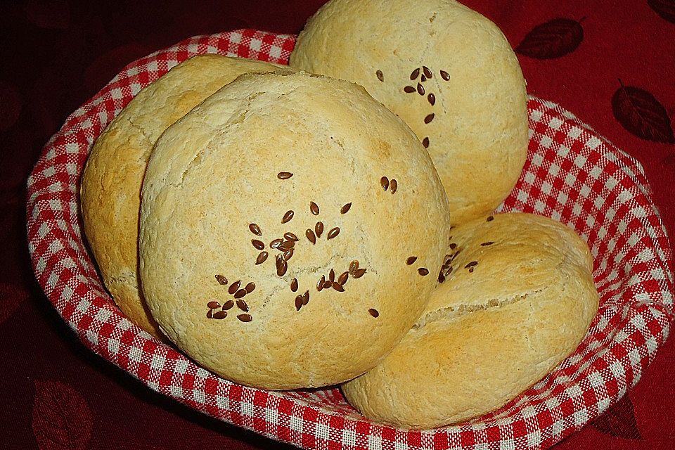 Kartoffelbrötchen mit Schinkenfülle