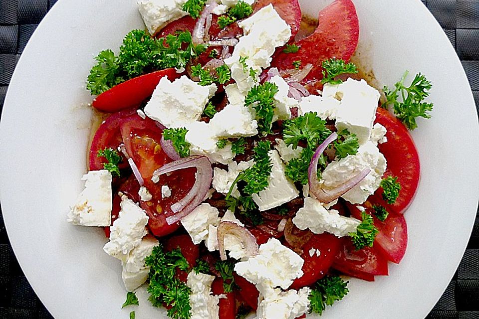 Tomaten - Schafskäse - Salat