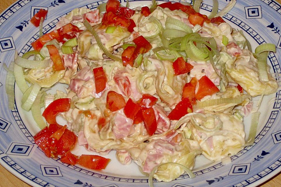 Tortellinisalat