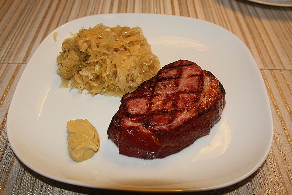 Kasseler mit Sauerkraut