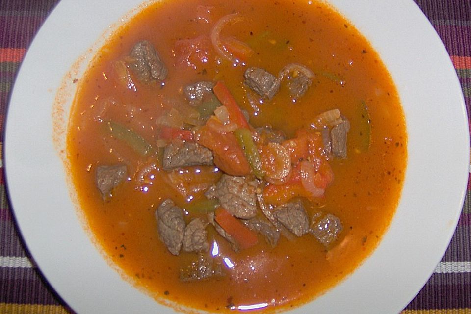 Paprika - Gulaschsuppe