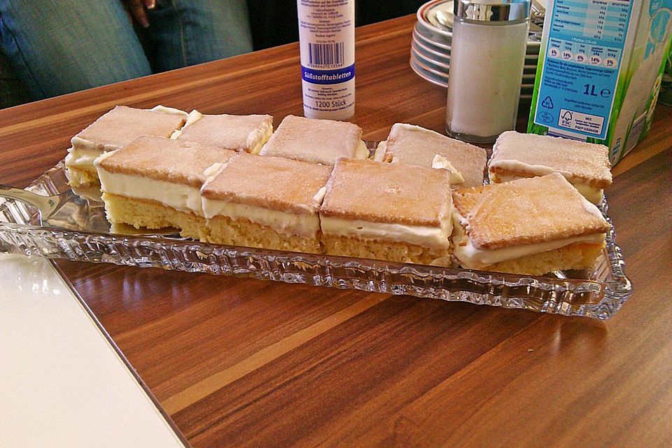 Zitronen - Butterkeks - Kuchen