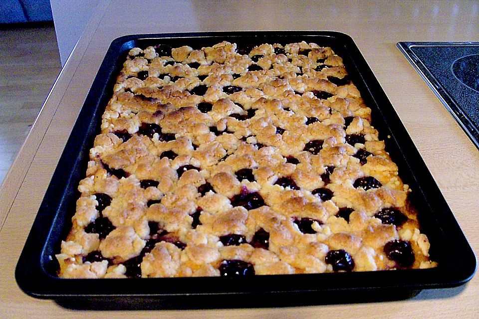 Kirsch - Marzipanpudding - Streuselkuchen