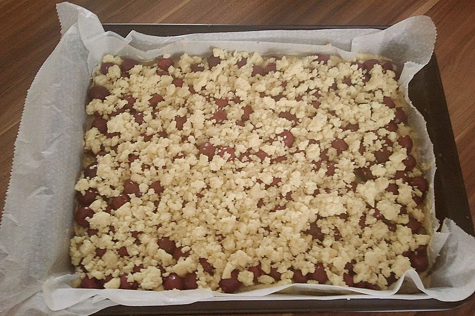 Kirsch - Marzipanpudding - Streuselkuchen