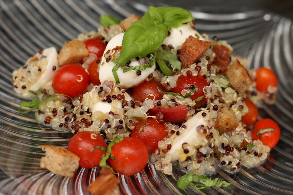 Quinoa - Salat Caprese