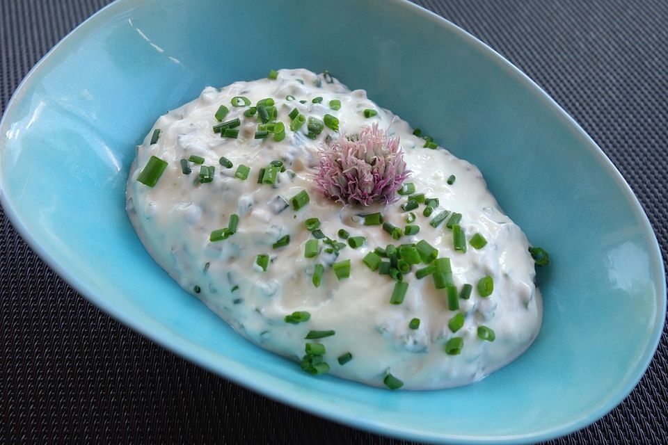 Quark - Kräuter - Dip