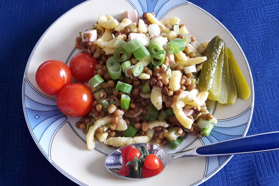 Linsensalat mit Spätzle